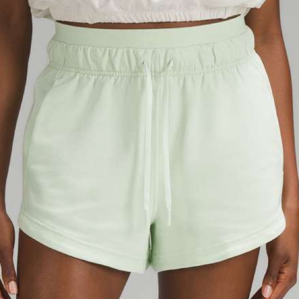 NWT Lululemon Inner Glow 3” Short Kohlrabi Green 2